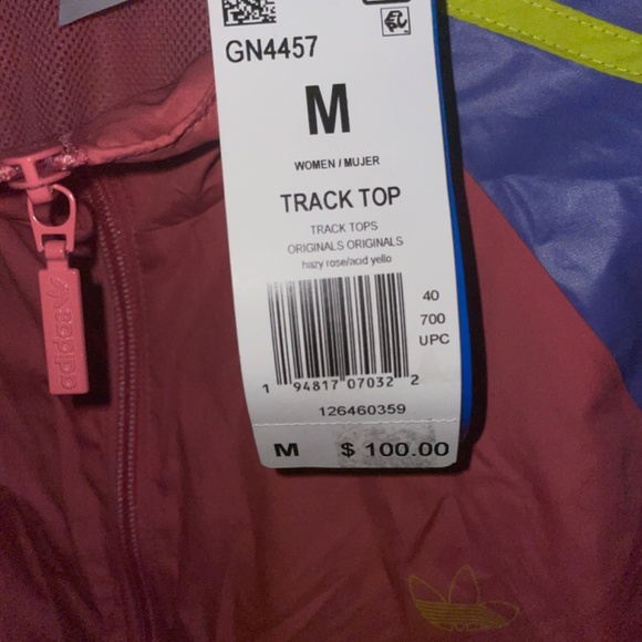 Adidas - Picture 3 of 4